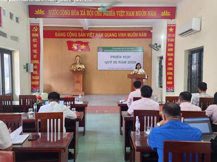 Kinh tế - Chính trị