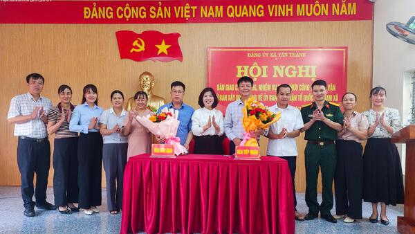Hội nghị bàn giao chức năng, nhiệm vụ tham mưu công tác dân vận